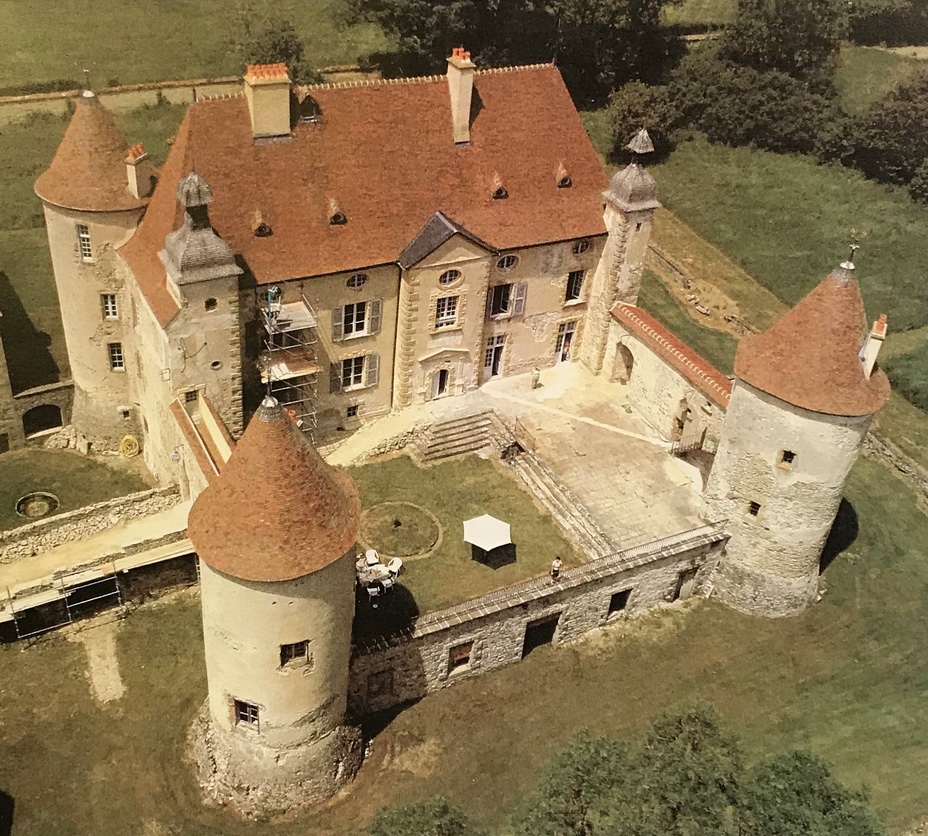 Chateau des Aix Meillard - Monument historique classé